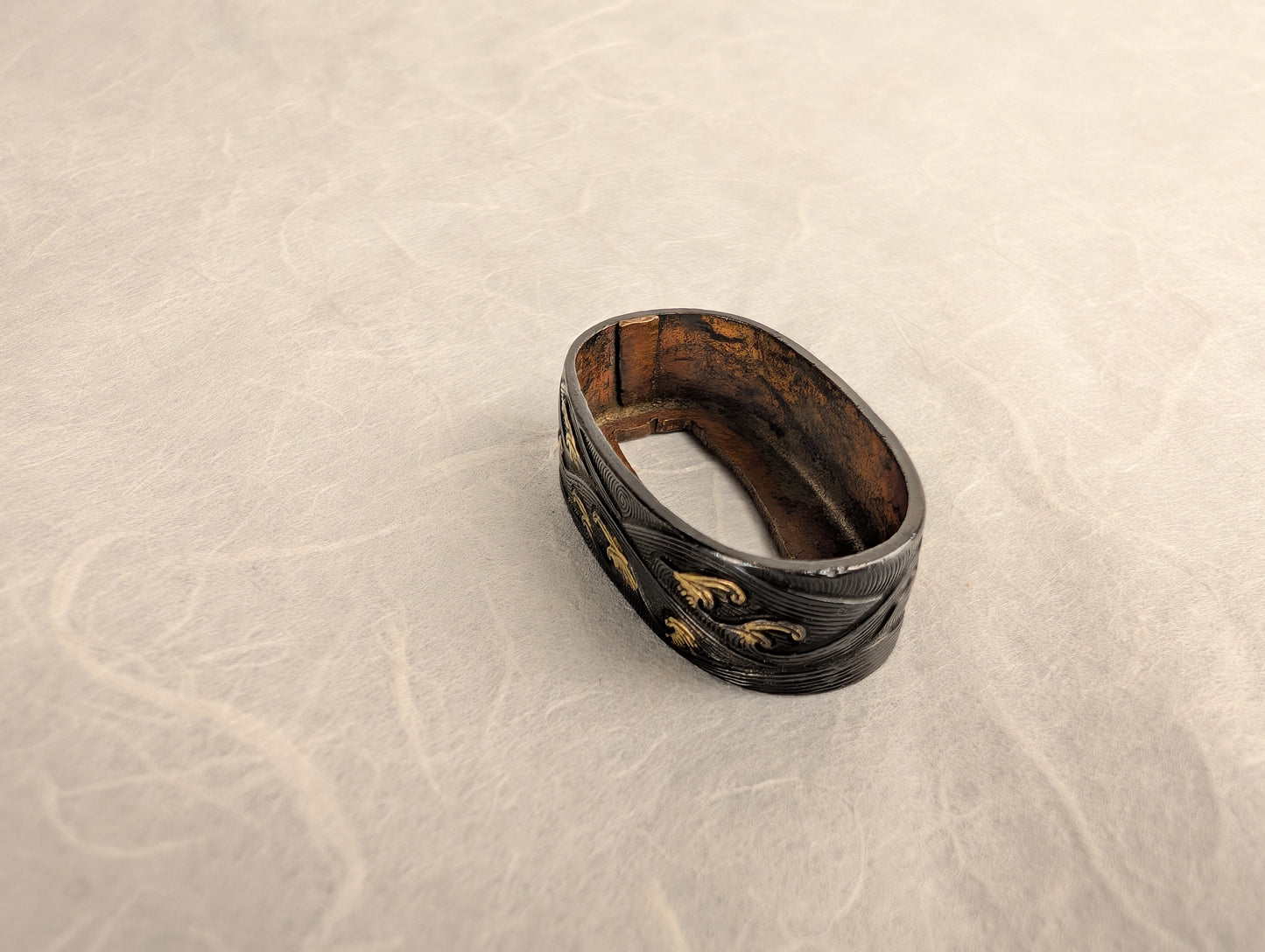 Fuchi with Flowing Waves - FU-009