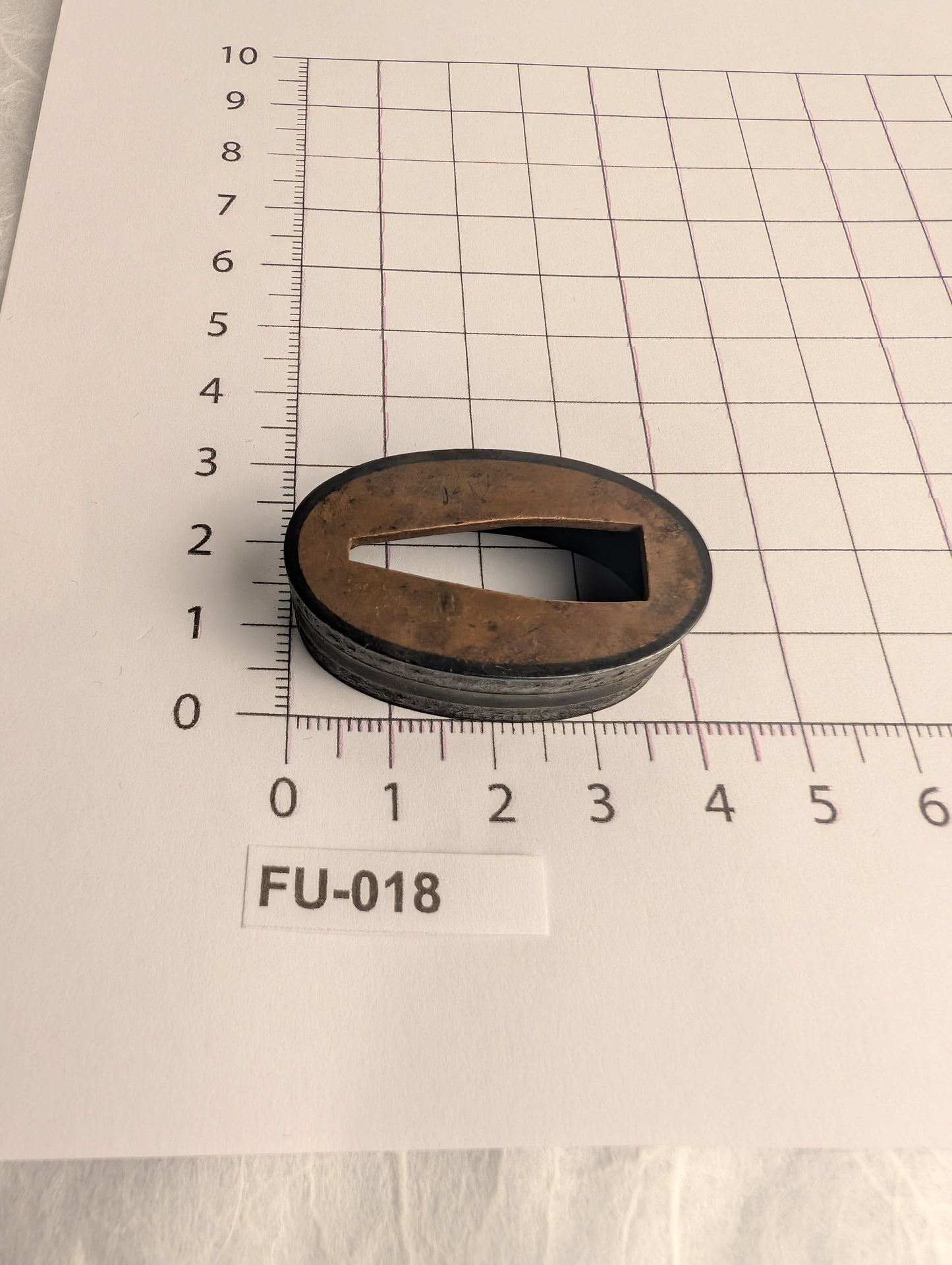 Fuchi with Cross-Hatched Textile Pattern - FU-018