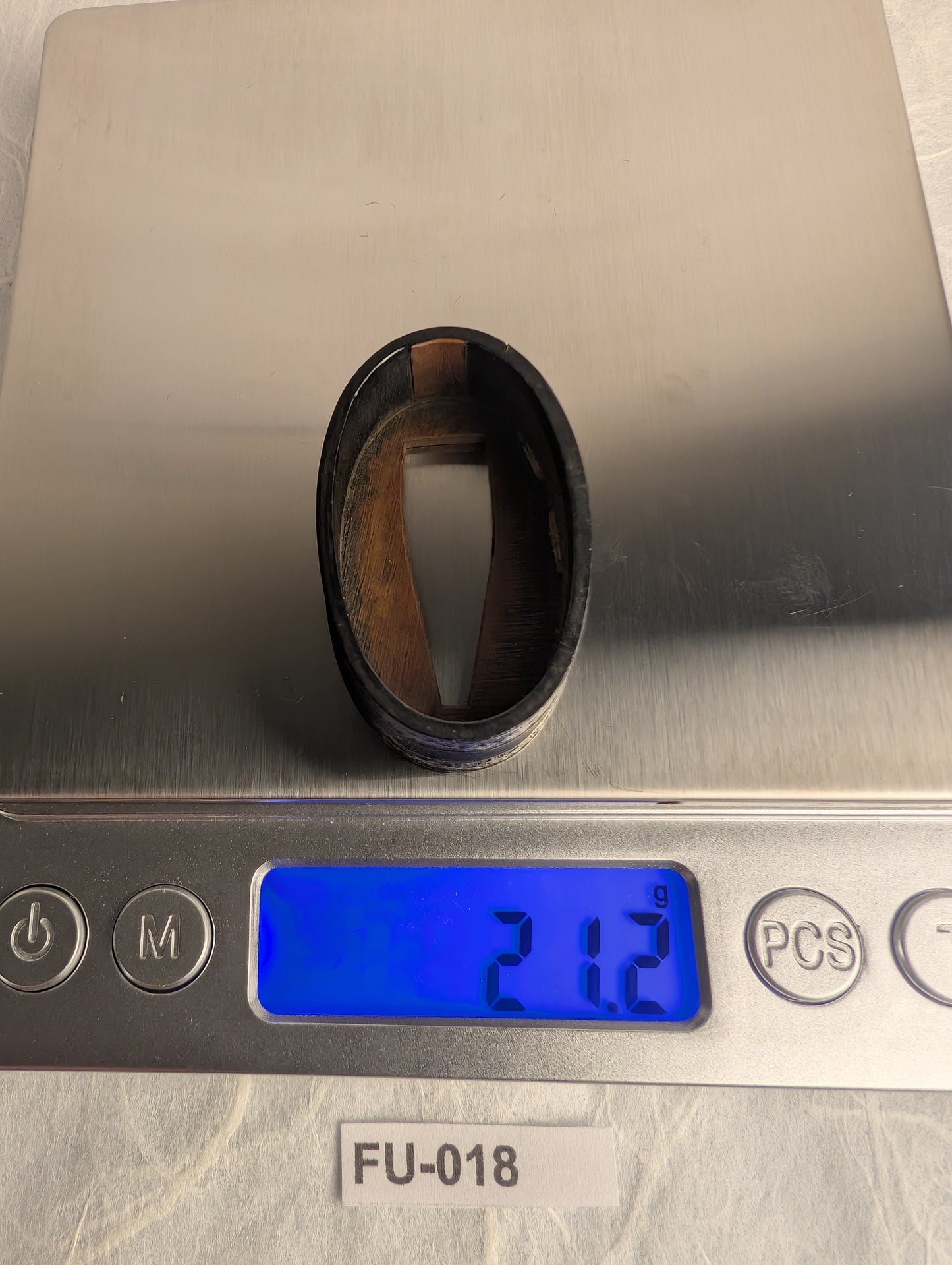 Fuchi with Cross-Hatched Textile Pattern - FU-018