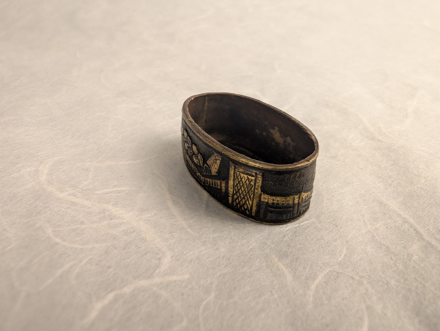 Fuchi with Bridge and Floral Motif - FU-020