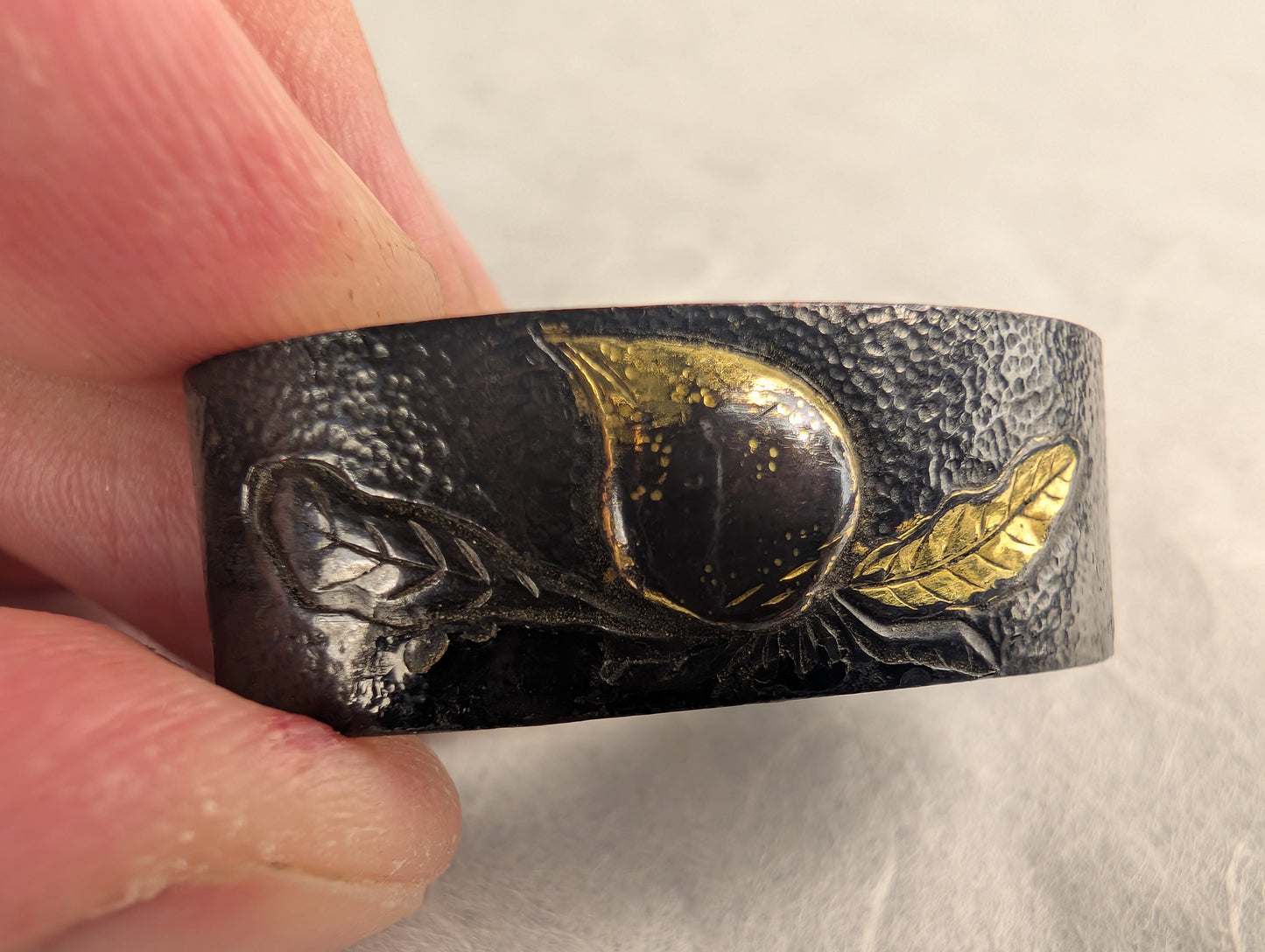Shakudo Fuchi with Persimmon Motif - FU-021
