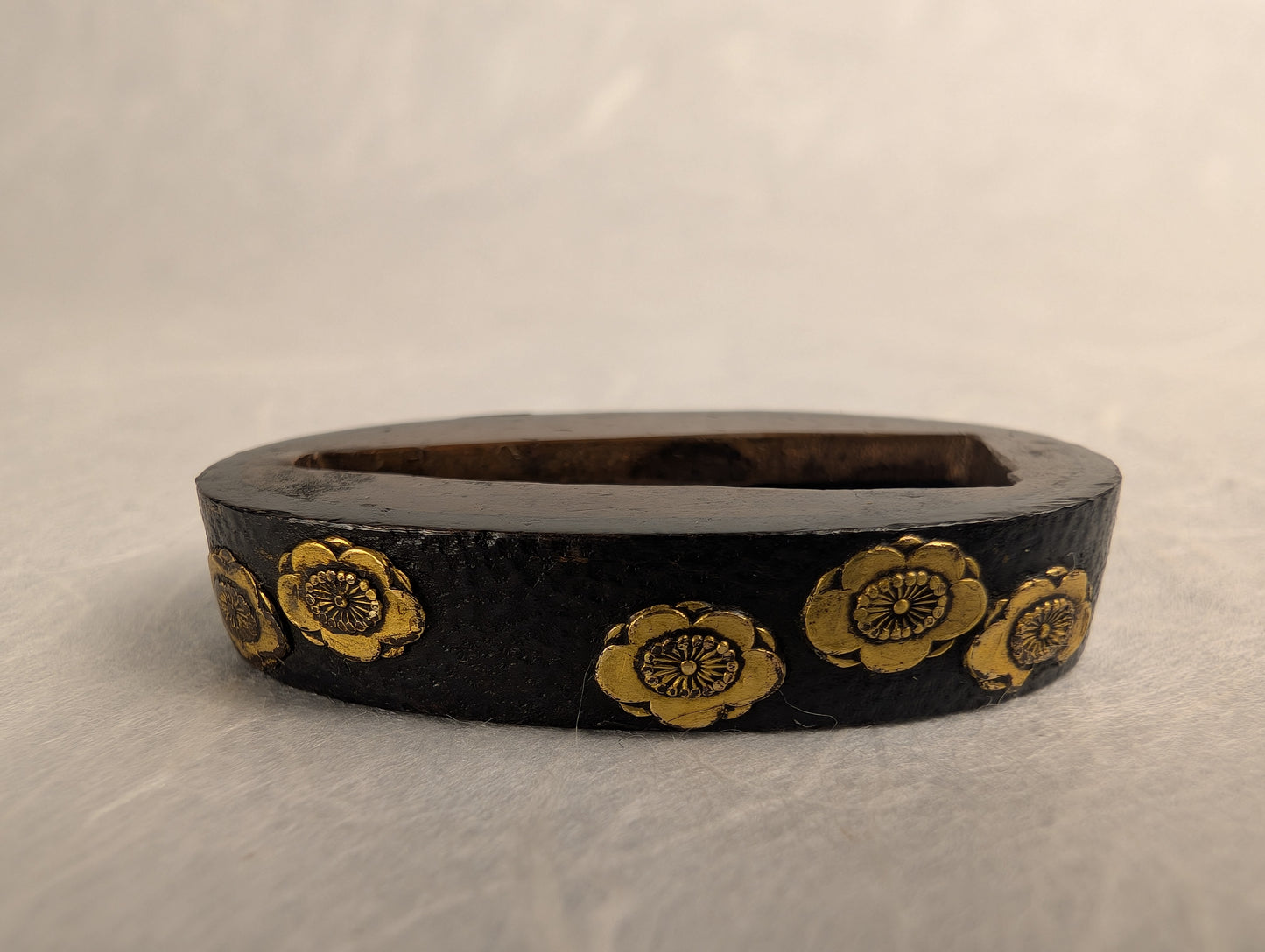 Shakudō Fuchi with Gilt Plum Blossoms - FU-040
