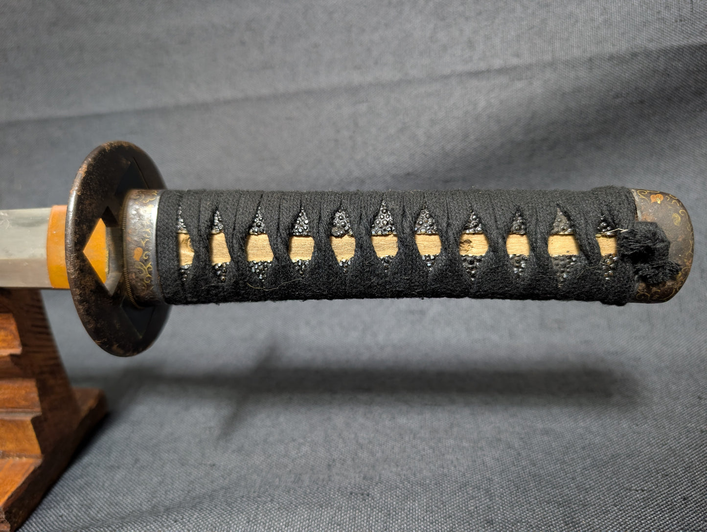 Mumei Wakizashi 54.2cm with Iron Geometric Tsuba and Brass Fittings – NT-005