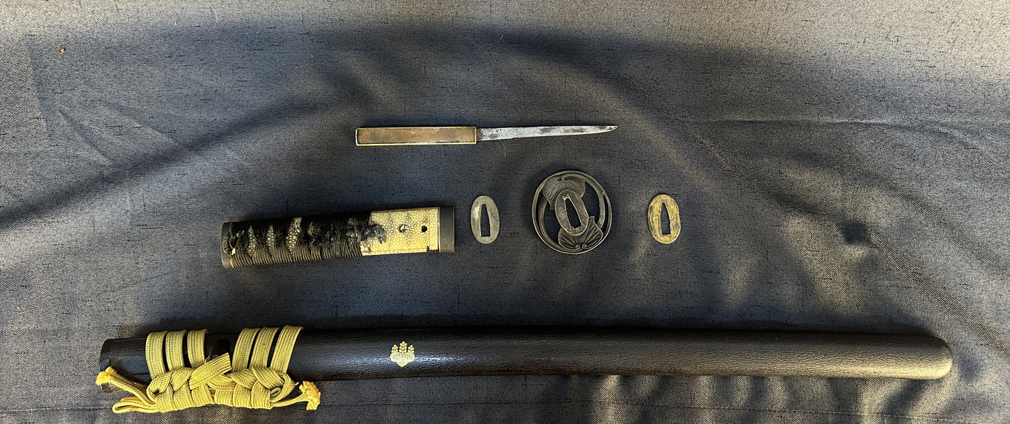 Toyotomi Gosan no Kiri Wakizashi Koshirae with Kogatana – K-006