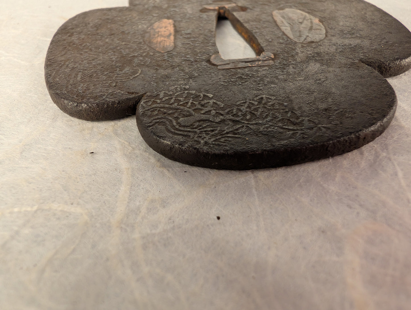 Mokko Iron Tsuba with Curling Line Motif – TS-121