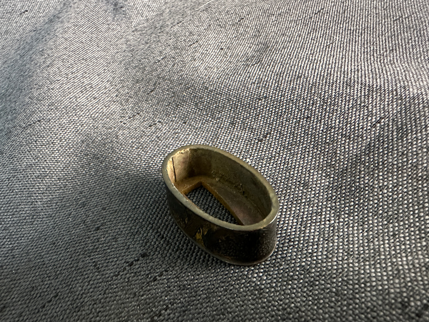 Broken Wakizashi -  Black Lacquer with Gold Highlights and Iron Tsuba – BB-005