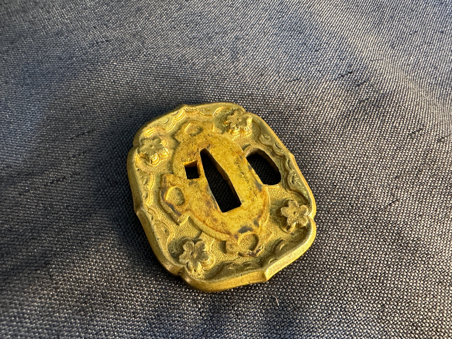 Gunto Koshirae with Cherry Blossom Motif – KS-001