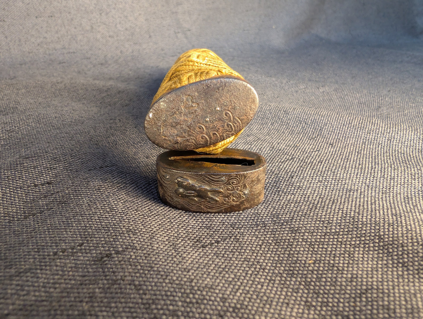 Wakizashi koshirae – Iron sunburst tsuba with Hare of Inaba and Fish Motif – KS-004