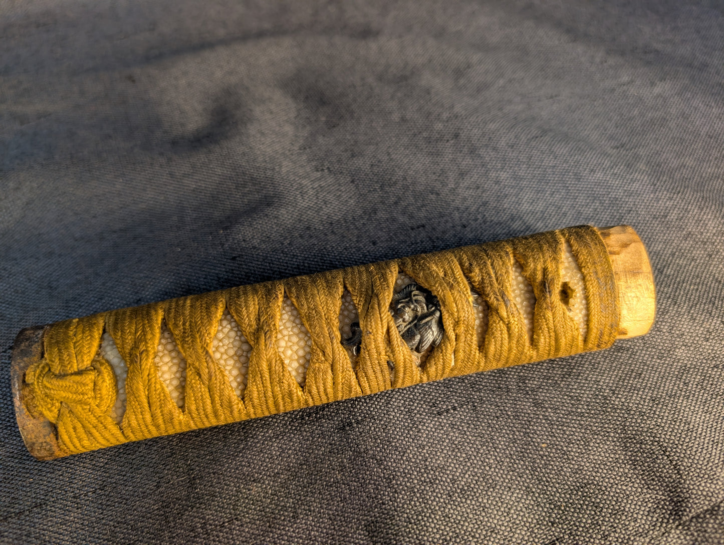 Wakizashi koshirae – Iron sunburst tsuba with Hare of Inaba and Fish Motif – KS-004