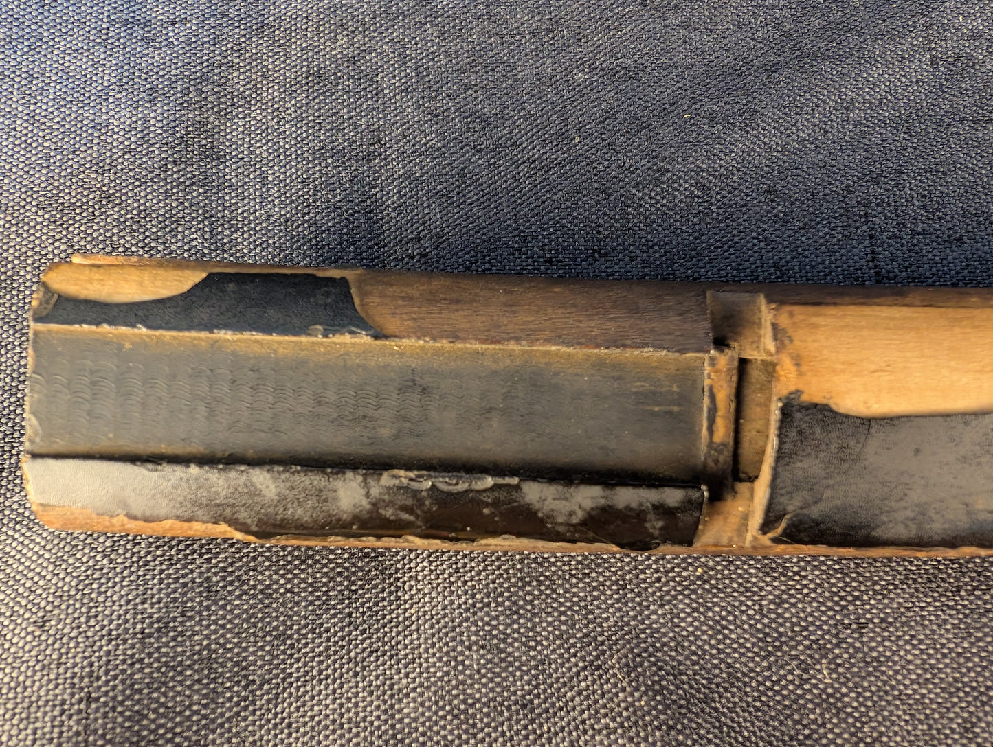 Wakizashi koshirae – Iron sunburst tsuba with Hare of Inaba and Fish Motif – KS-004