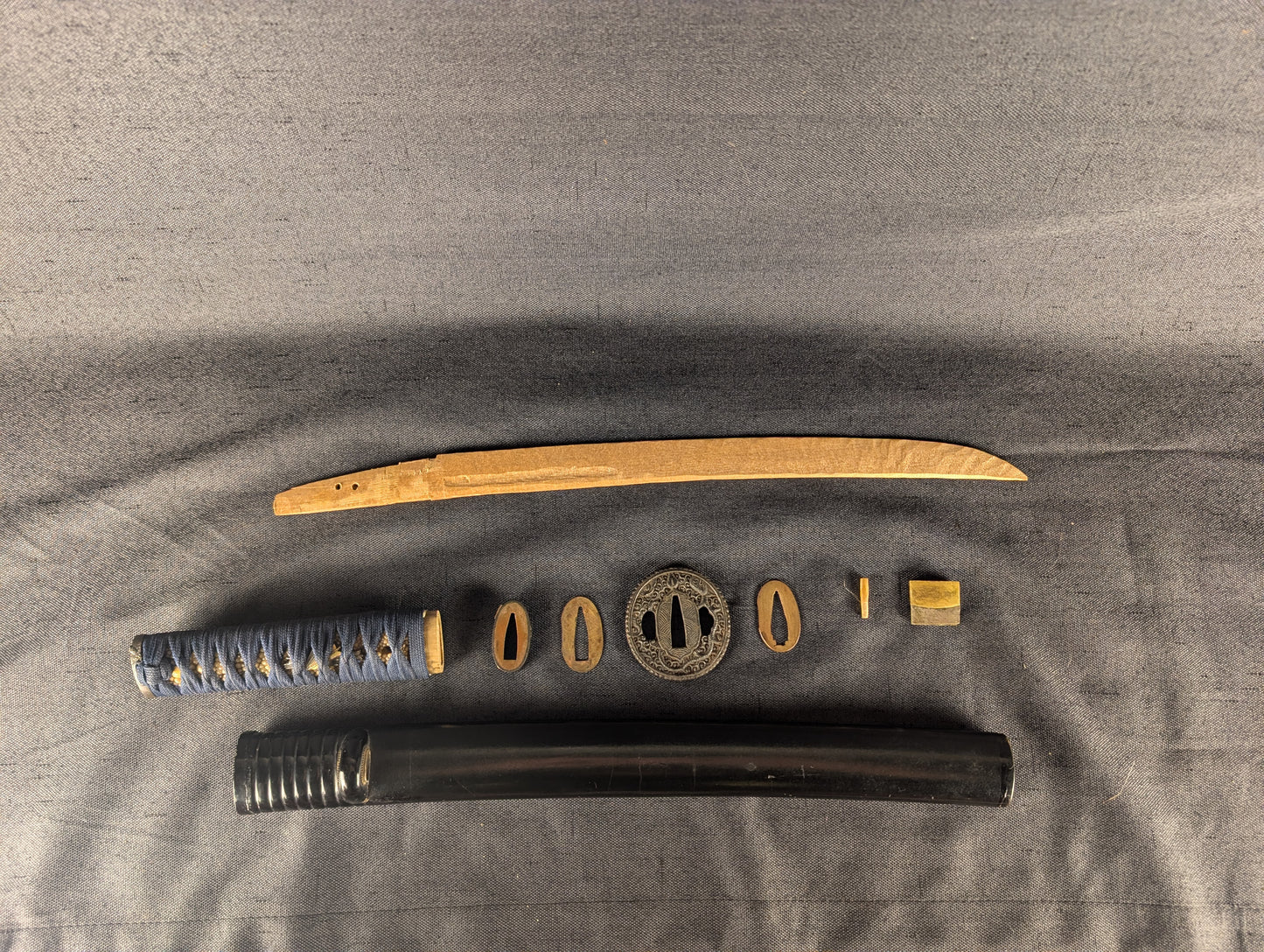 Tanto Koshirae with Falcon and Archery Motifs – KS-009