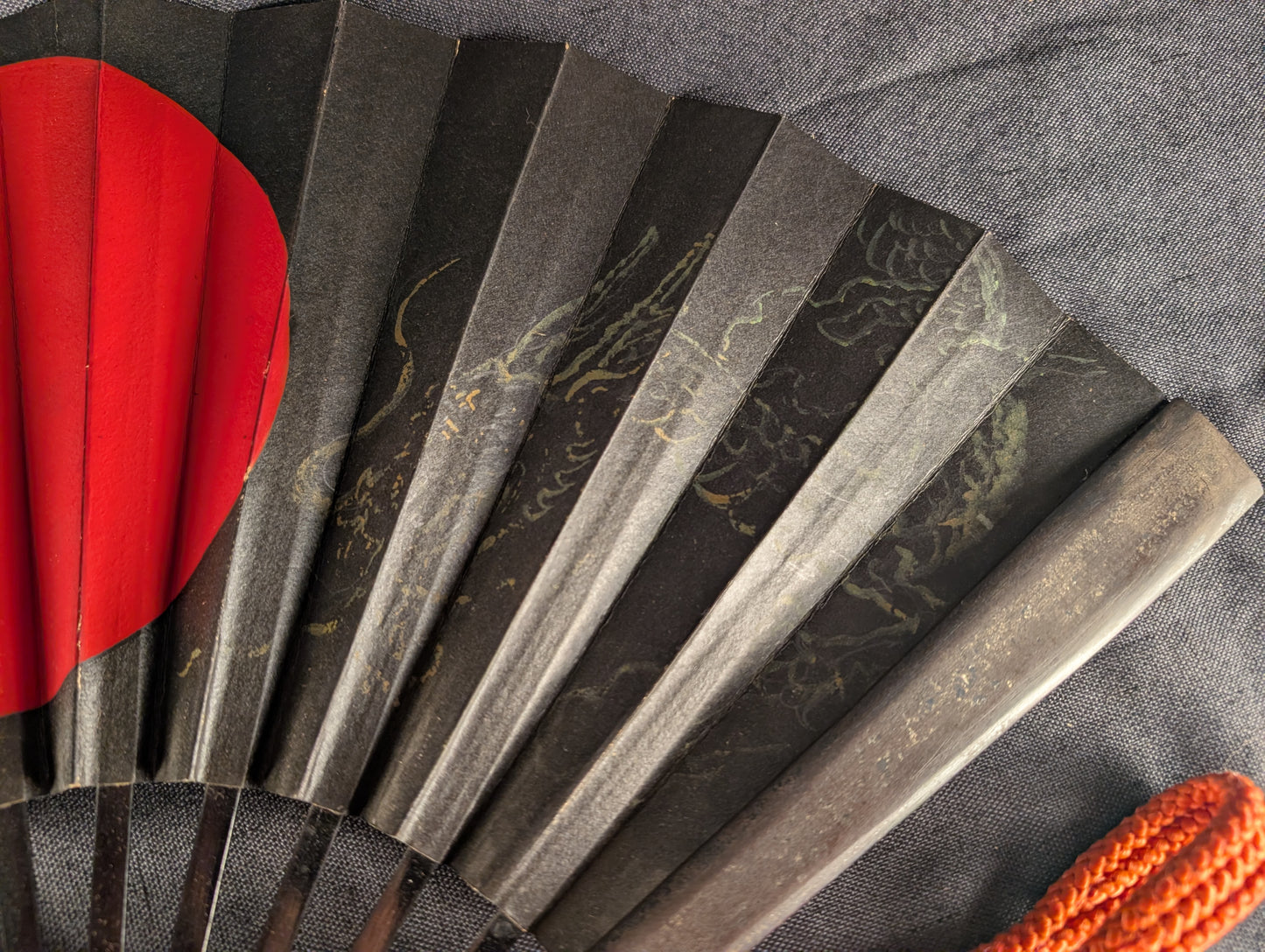 Iron Tessen with Black Lacquer with Red Sun and Gilt Dragon and Tiger - TN-002