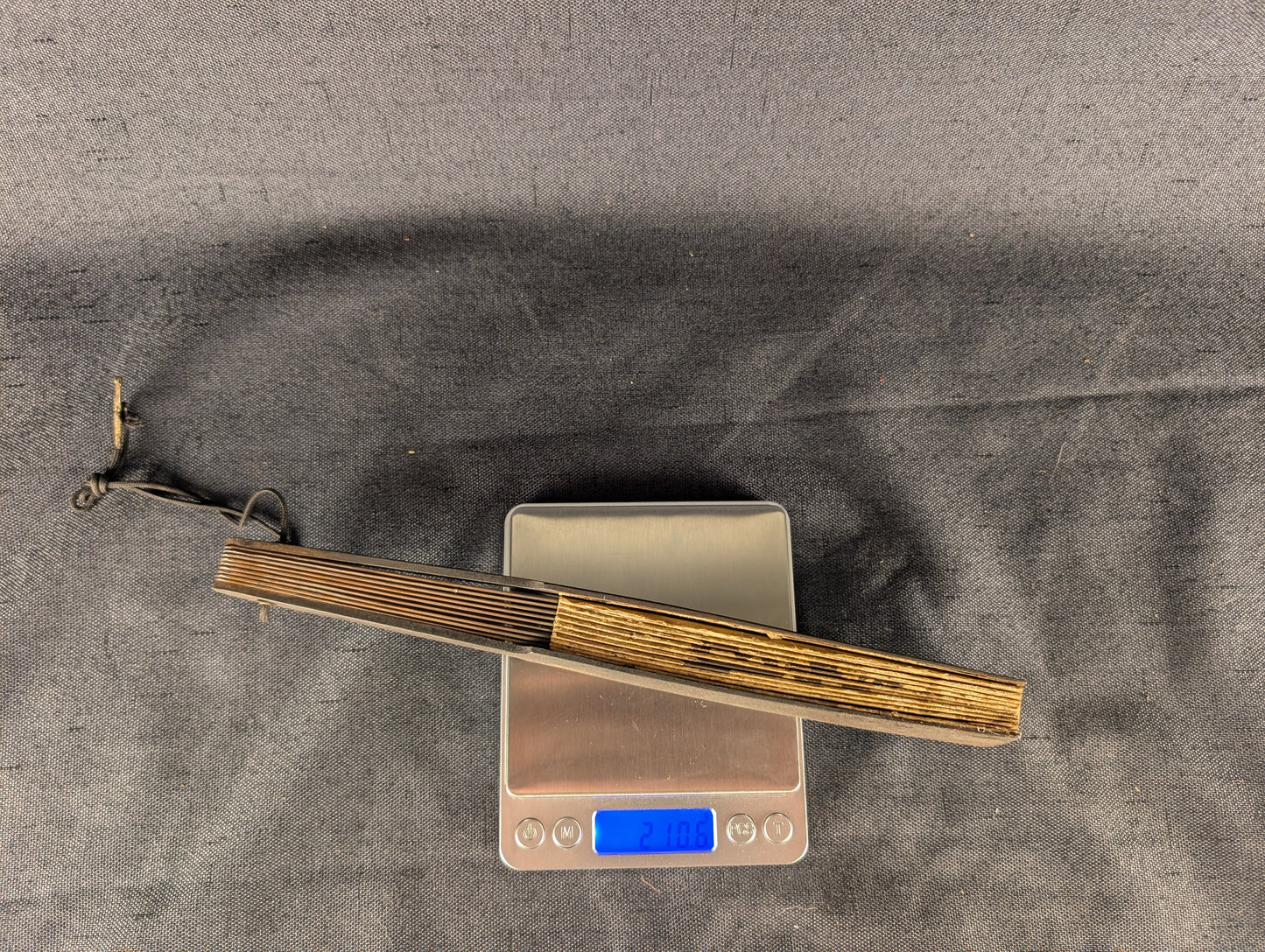武徳 Dai Nippon Butokukai Fan - Gold with Silver Flake War Fan (Tessen) – TN-003